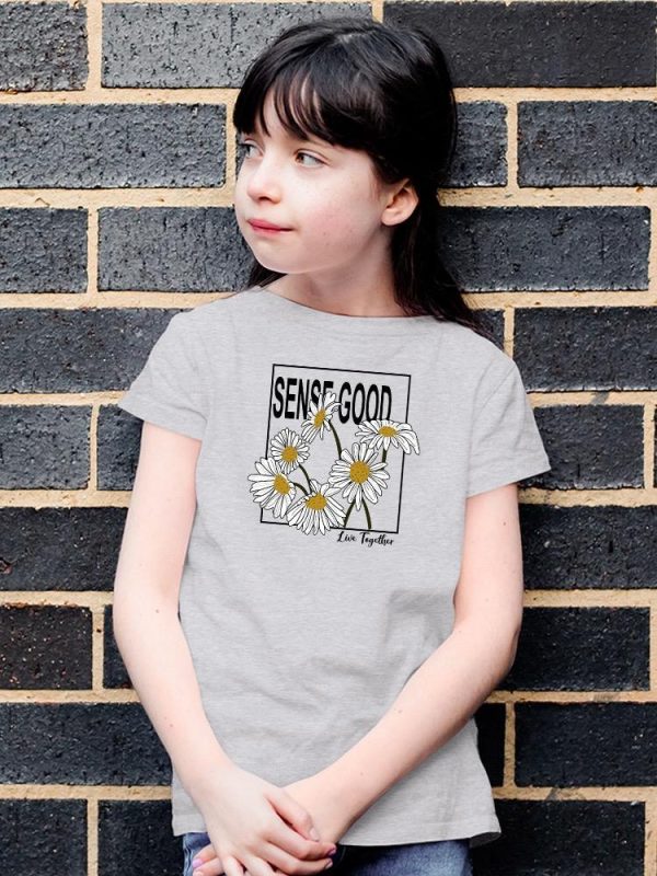 Sense Good Daisies T-shirt -Image by Shutterstock - Image 13